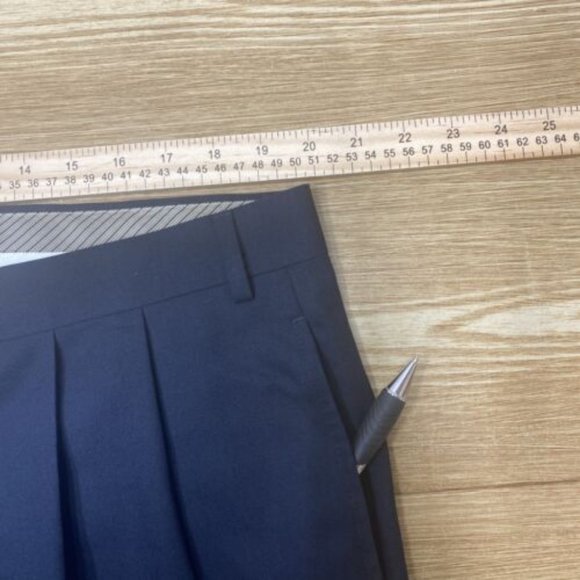 Lauren Ralph Lauren Pleated Dress Pants - Picture 9 of 16